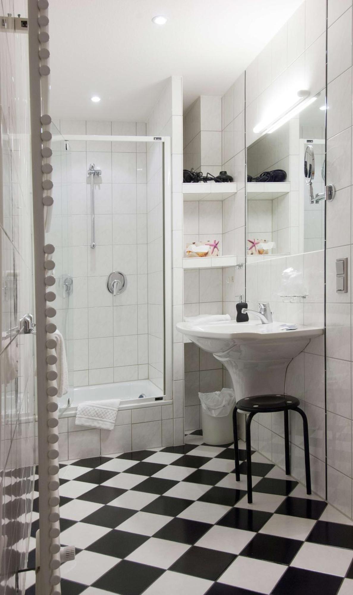 Hotel Garni Am Goetheplatz Bad Munster am Stein-Ebernburg Room photo