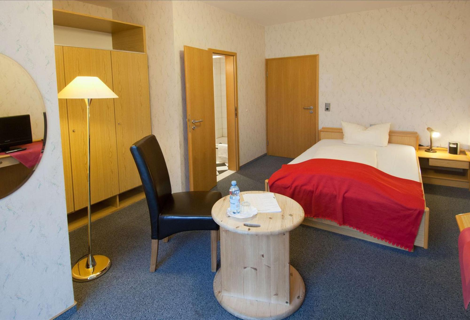 Hotel Garni Am Goetheplatz Bad Munster am Stein-Ebernburg Room photo
