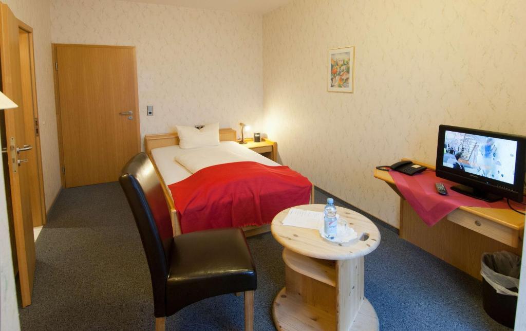 Hotel Garni Am Goetheplatz Bad Munster am Stein-Ebernburg Room photo